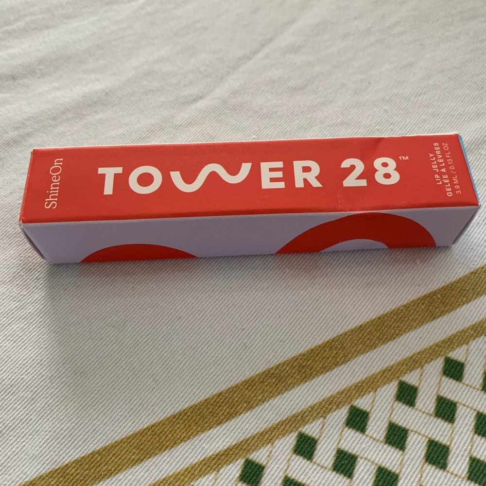 NEW IN BOX. Tower 28 Lip Jelly. Fire color.